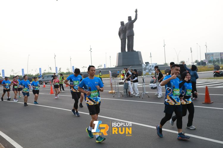Race photo from ISOPlus Run 2024 Jakarta