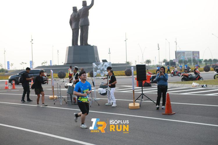 Race photo from ISOPlus Run 2024 Jakarta