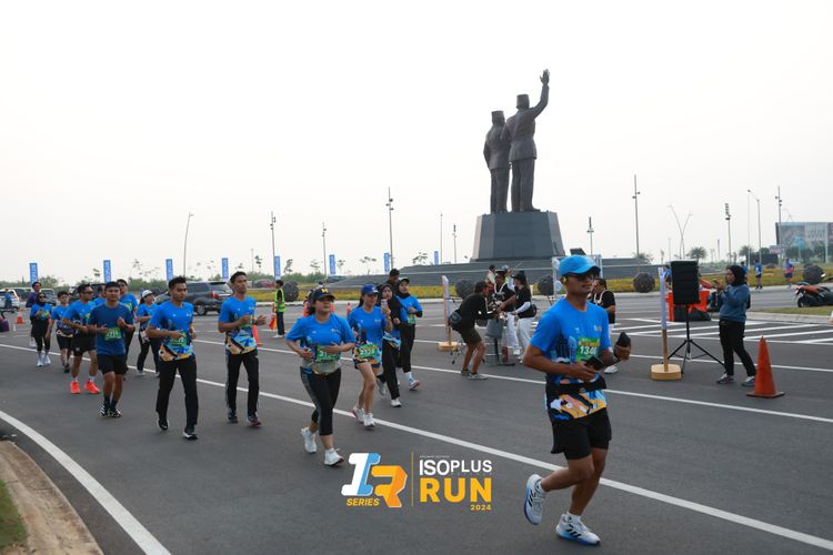 Race photo from ISOPlus Run 2024 Jakarta
