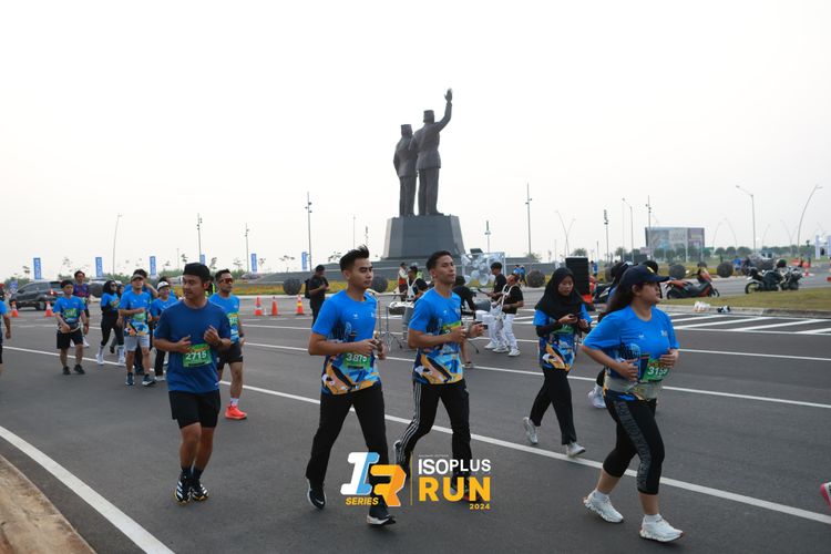 Race photo from ISOPlus Run 2024 Jakarta