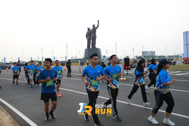 Race photo from ISOPlus Run 2024 Jakarta