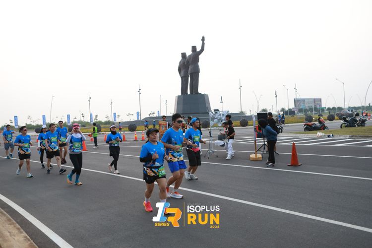 Race photo from ISOPlus Run 2024 Jakarta