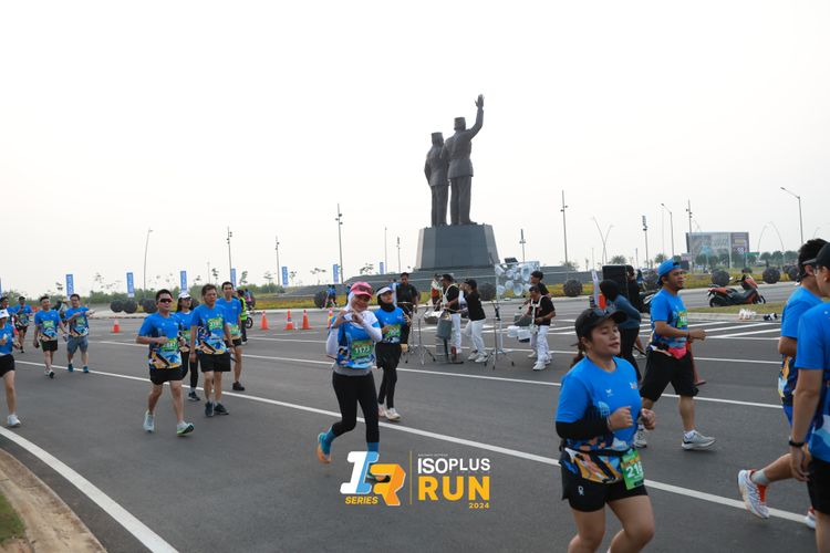 Race photo from ISOPlus Run 2024 Jakarta