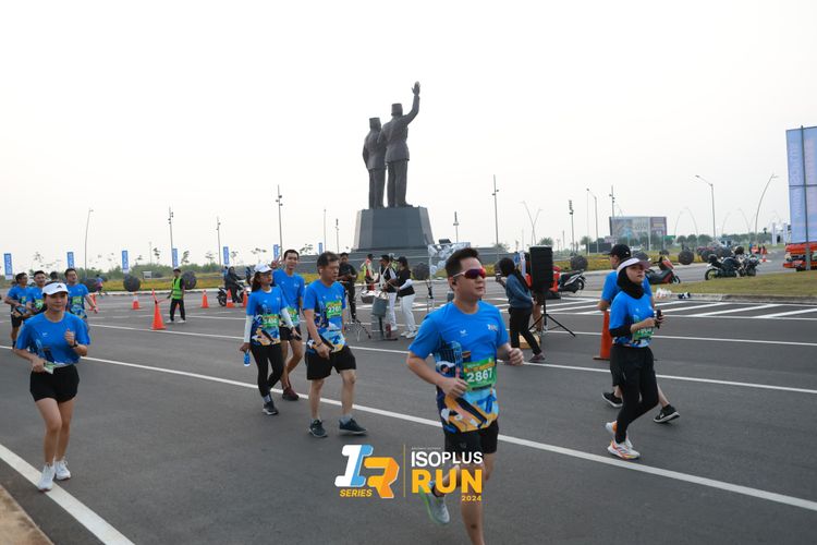 Race photo from ISOPlus Run 2024 Jakarta