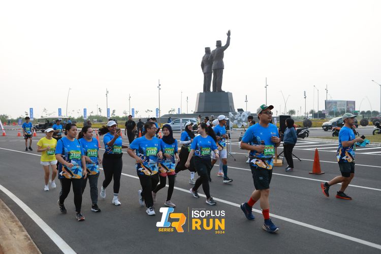 Race photo from ISOPlus Run 2024 Jakarta