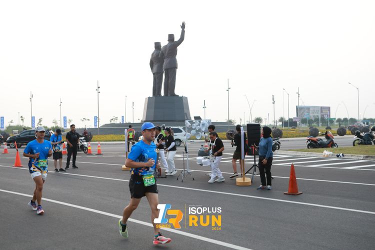 Race photo from ISOPlus Run 2024 Jakarta