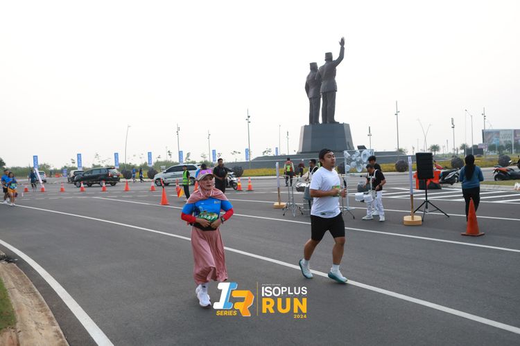 Race photo from ISOPlus Run 2024 Jakarta