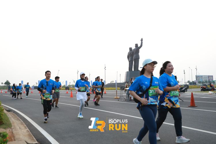 Race photo from ISOPlus Run 2024 Jakarta