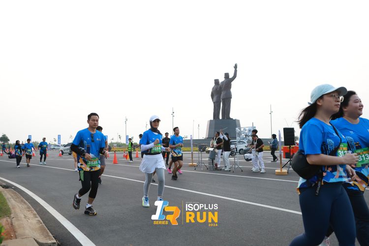 Race photo from ISOPlus Run 2024 Jakarta