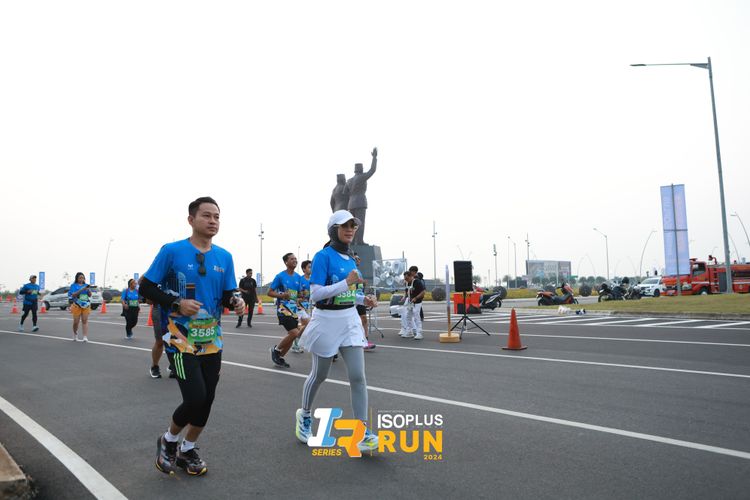 Race photo from ISOPlus Run 2024 Jakarta
