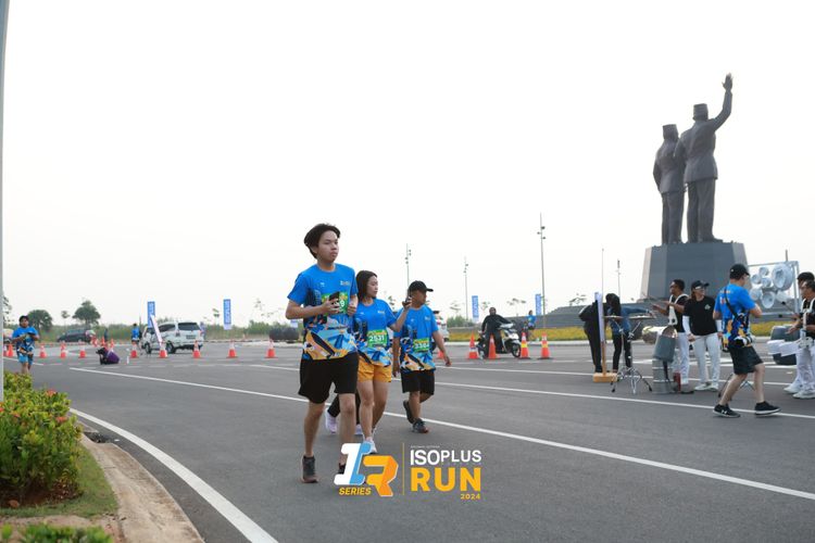 Race photo from ISOPlus Run 2024 Jakarta