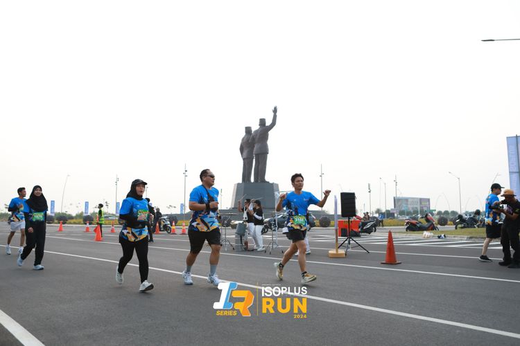 Race photo from ISOPlus Run 2024 Jakarta
