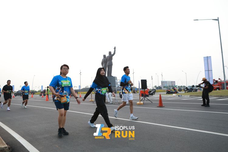 Race photo from ISOPlus Run 2024 Jakarta