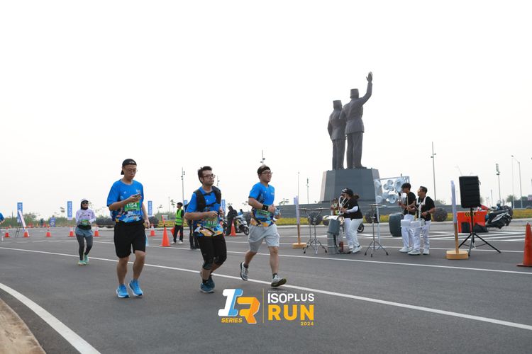 Race photo from ISOPlus Run 2024 Jakarta