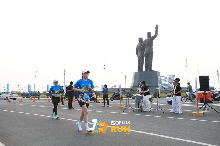 Race photo from ISOPlus Run 2024 Jakarta