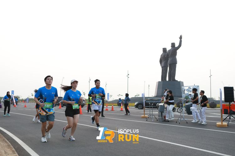 Race photo from ISOPlus Run 2024 Jakarta