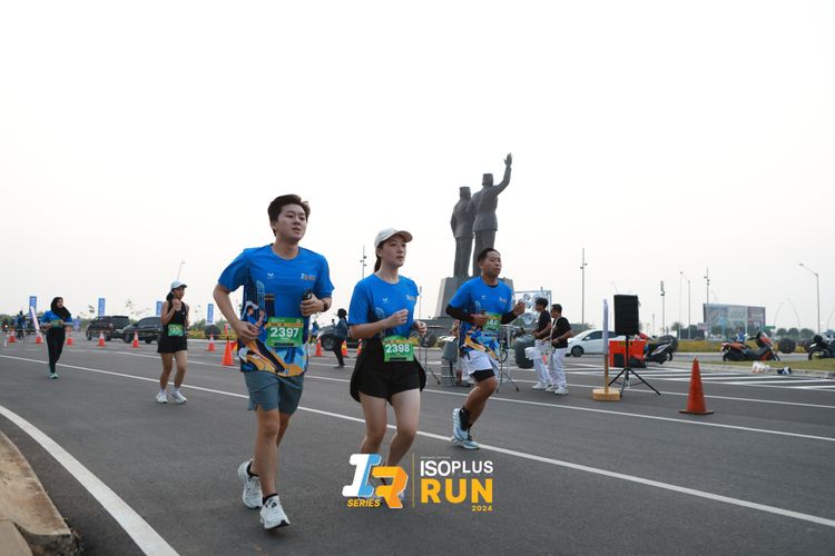 Race photo from ISOPlus Run 2024 Jakarta
