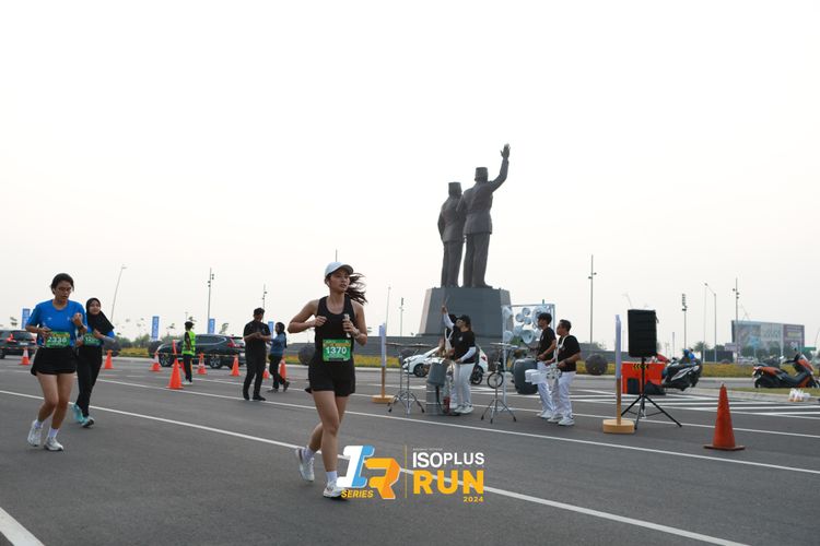 Race photo from ISOPlus Run 2024 Jakarta