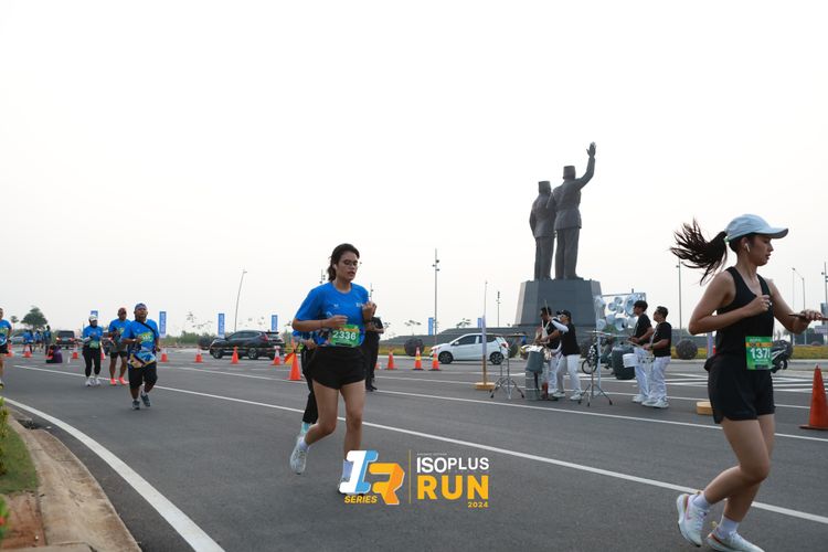 Race photo from ISOPlus Run 2024 Jakarta