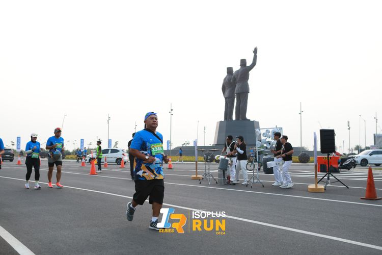 Race photo from ISOPlus Run 2024 Jakarta