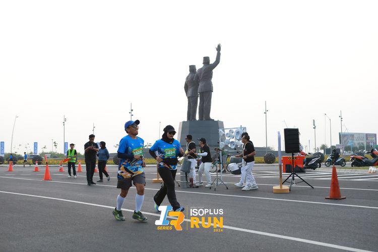 Race photo from ISOPlus Run 2024 Jakarta