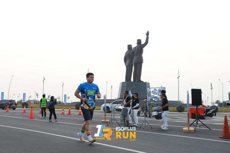Race photo from ISOPlus Run 2024 Jakarta