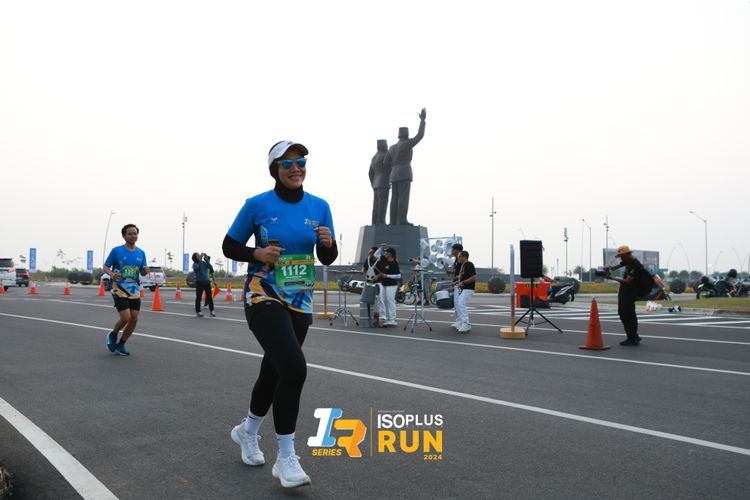 Race photo from ISOPlus Run 2024 Jakarta