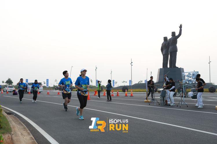 Race photo from ISOPlus Run 2024 Jakarta