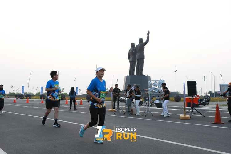 Race photo from ISOPlus Run 2024 Jakarta