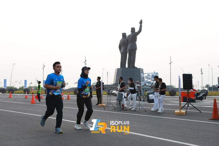 Race photo from ISOPlus Run 2024 Jakarta