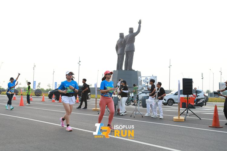 Race photo from ISOPlus Run 2024 Jakarta
