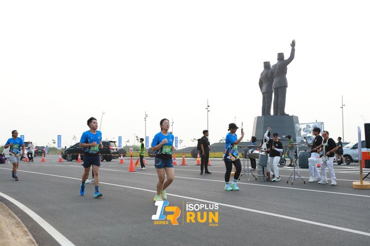 Race photo from ISOPlus Run 2024 Jakarta