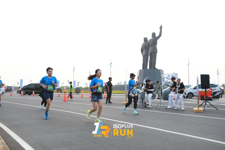 Race photo from ISOPlus Run 2024 Jakarta