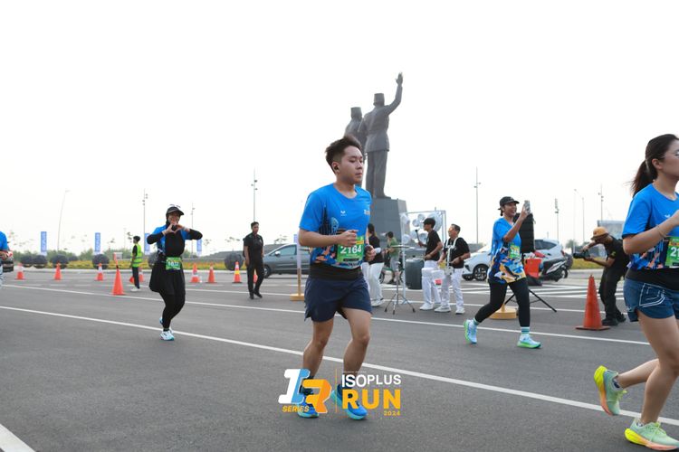Race photo from ISOPlus Run 2024 Jakarta