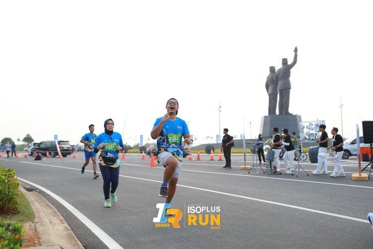 Race photo from ISOPlus Run 2024 Jakarta