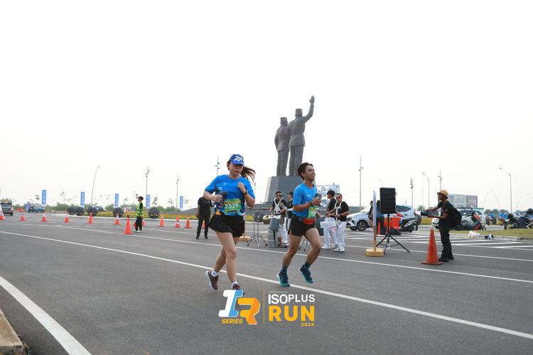 Race photo from ISOPlus Run 2024 Jakarta