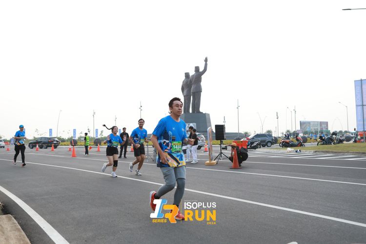 Race photo from ISOPlus Run 2024 Jakarta