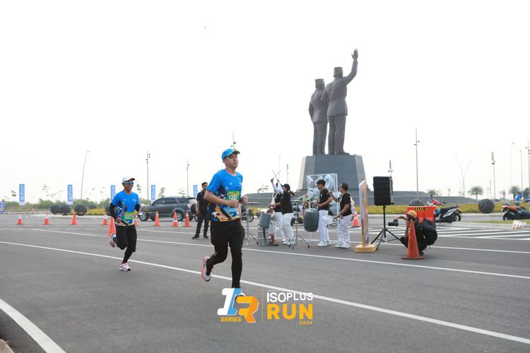Race photo from ISOPlus Run 2024 Jakarta