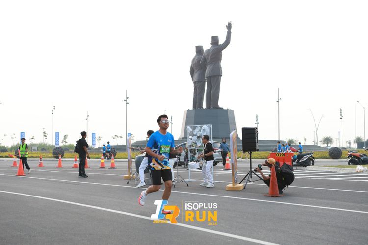 Race photo from ISOPlus Run 2024 Jakarta