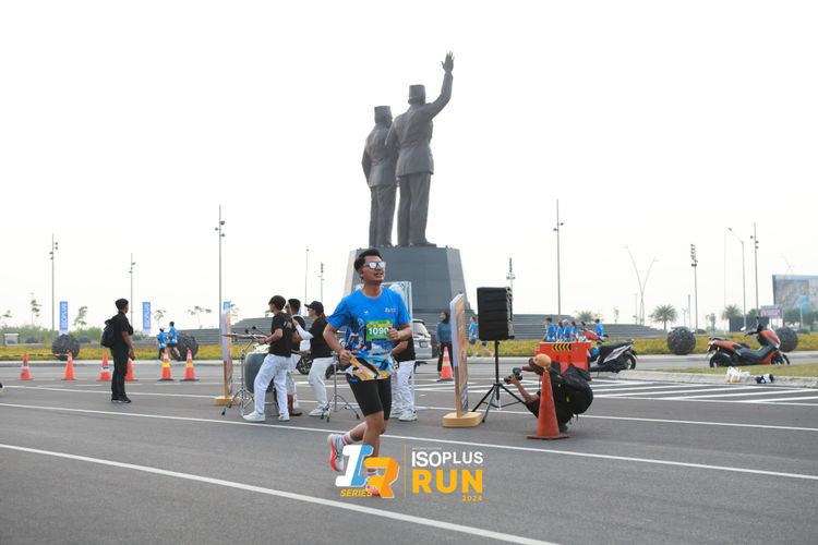 Race photo from ISOPlus Run 2024 Jakarta