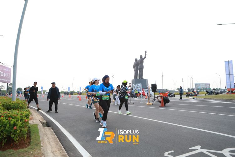 Race photo from ISOPlus Run 2024 Jakarta