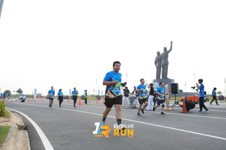 Race photo from ISOPlus Run 2024 Jakarta