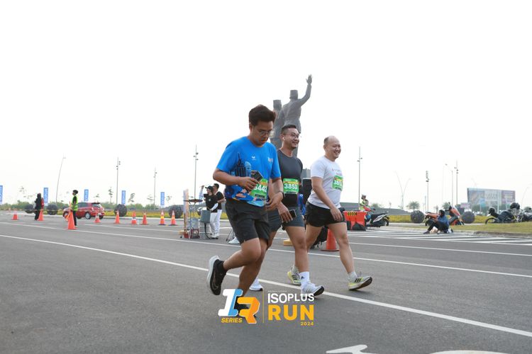 Race photo from ISOPlus Run 2024 Jakarta