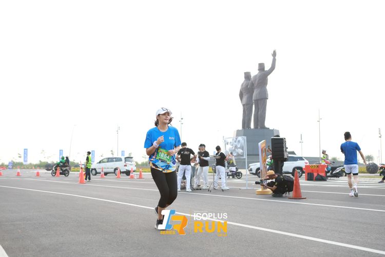 Race photo from ISOPlus Run 2024 Jakarta