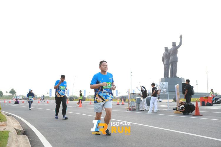 Race photo from ISOPlus Run 2024 Jakarta
