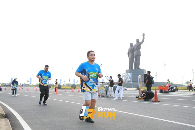 Race photo from ISOPlus Run 2024 Jakarta