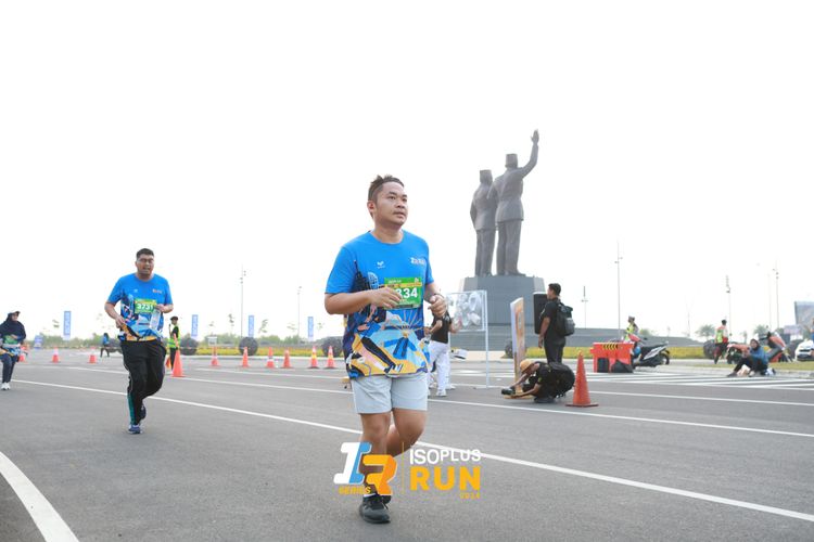 Race photo from ISOPlus Run 2024 Jakarta