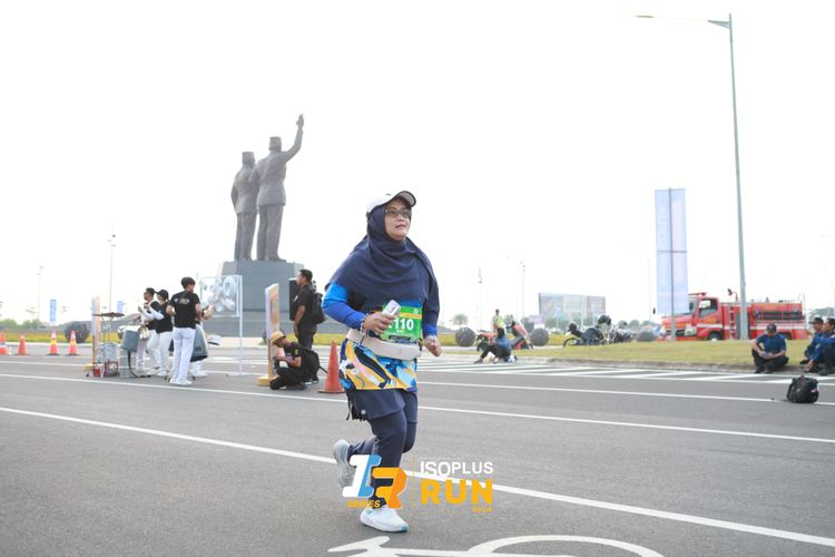Race photo from ISOPlus Run 2024 Jakarta
