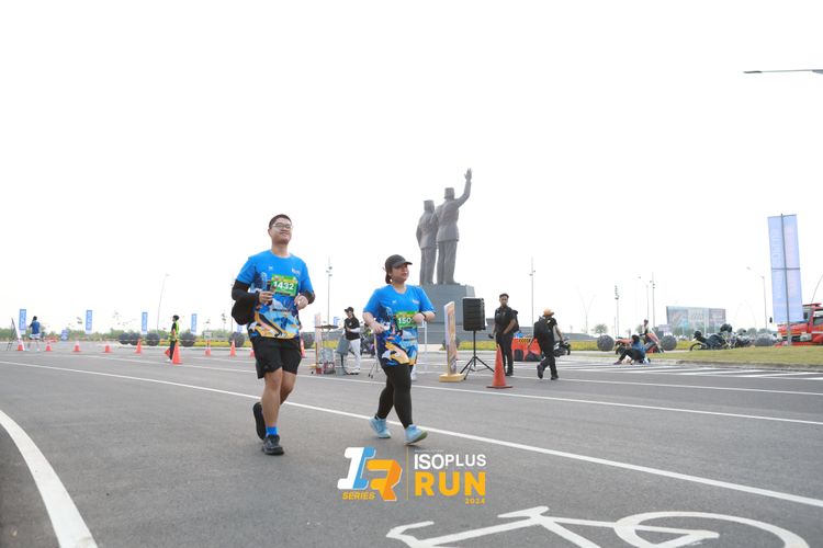 Race photo from ISOPlus Run 2024 Jakarta