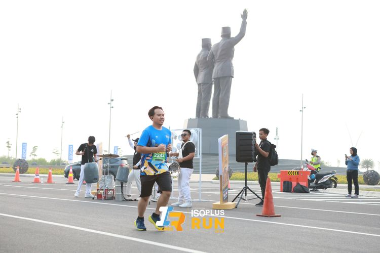 Race photo from ISOPlus Run 2024 Jakarta